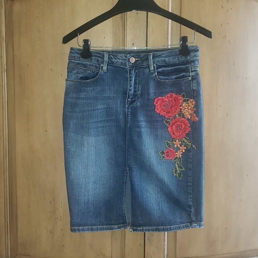 Velvet Heart Floral Embroidered Denim Pencil Skirt